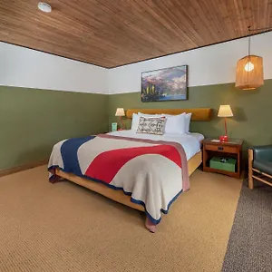 Station House South Tahoe, By Oliver *** South Lake Tahoe